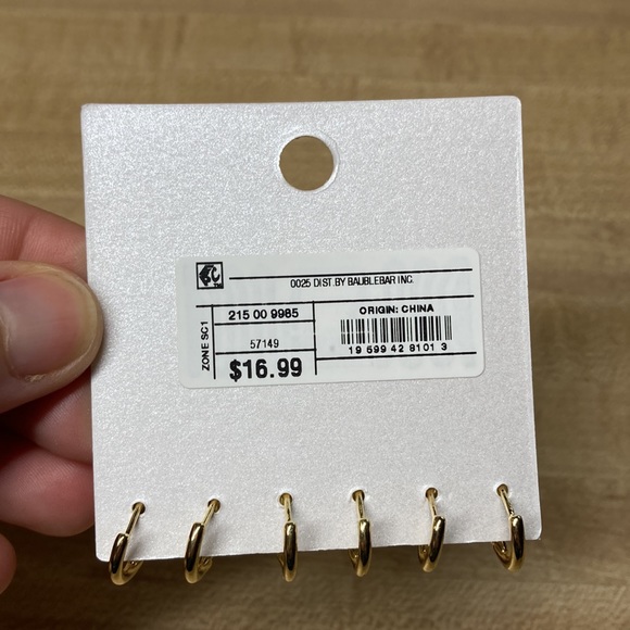 Sugarfix By Baublebar Crystal Gold and Pearl Hoop Earring Set 3pc - BRAN… - Picture 4 of 5